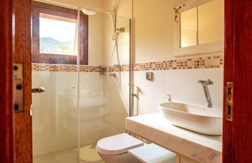 Belíssima casa pé na areia com jacuzzi - Foto 18