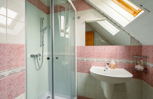 4 bedroom Apartment in Siófok with garden - Photo 16