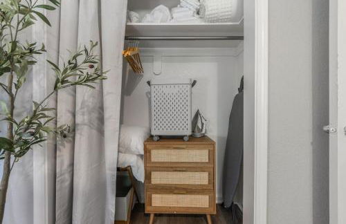 Escape to Bliss Relax in Cozy Style Spacious Suite with Two King Beds - Foto 7