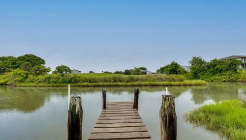 Fish and Boat Home with Spacious Yard in Seadrift - Foto 2