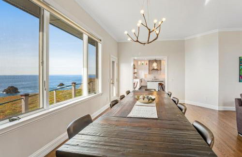 Oceantfront Estate with Luxury Kitchen & Game Room - Photo 7