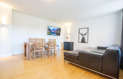 Tolstov Apartments - 1 , 3 and 4 Room Apartments - 20 min Messe DUS & Airport DUS - Foto 8