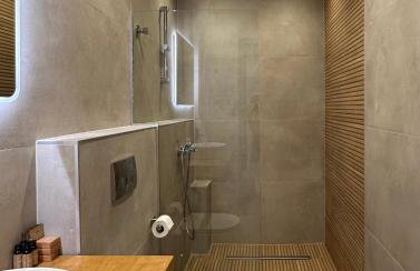 On the Edge - Suites & Apartments - Photo 31