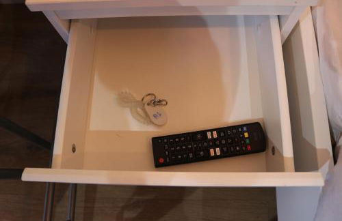 Self Contained, Double Bed Studio, private kitchen, private Bath, Walking distance to Harry Potter - Foto 47