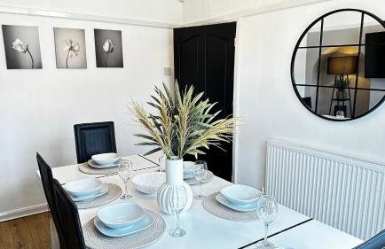 Cosy 3 bed Home near NEC & BHX - Foto 5