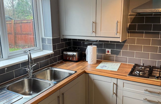 Modern 4 Bedroom Detached House in Cardiff - Foto 14