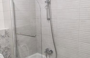 CITY CENTER PEARL #new#free reserved parking in garage elevator direct access#business and pleasure#city view&balcony&sunny&cafes&markets&tram#city center#working room#2 toliets#2 bedrooms - Photo 48