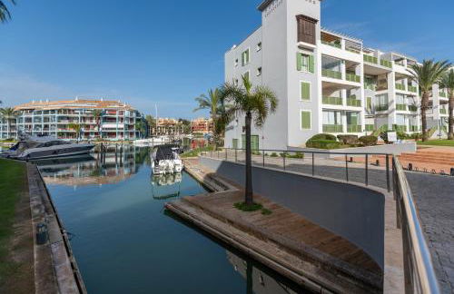 Seaside Sotogrande Retreat with pool - Foto 34