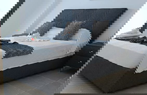 Larvella Estia Luxury Suites - Foto 1