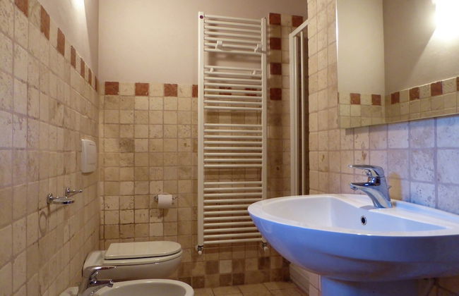 Holiday Home in Montecarelli With Pool - Photo 19