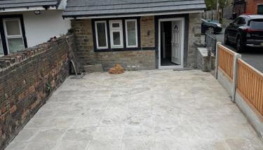 Aurang House, 1 Bedroom, Double bed, en-suite, with Kitchen, 55" Flat TV, Private Parking - Foto 1
