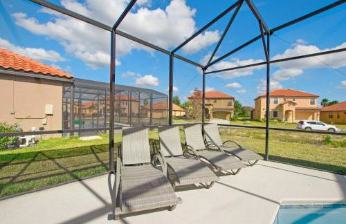 Large family friendly Vacation Home, Private Pool, Golf course location, Nr Orlando Disney Parks Florida - Photo 32