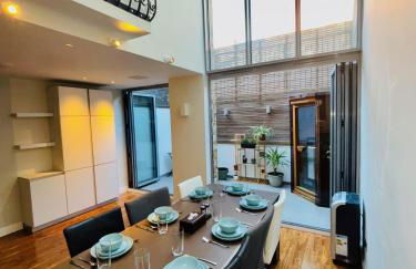 Elegant and Modern 3-Bedroom Victorian House in Westminster, London - Photo 5