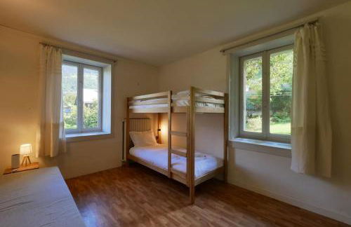 Beautiful 3 Star renovated Apt Sleeps 7 - Photo 41