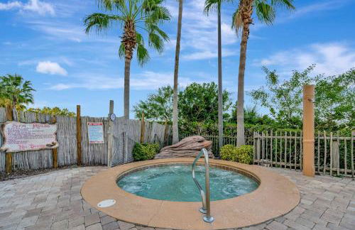 2BR Fireworks View with Pool & Spa 5 Minutes to Disney - Foto 10