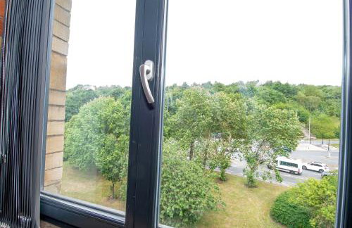 2BR Flat WiFi, Parking Contractors & Families - Foto 17