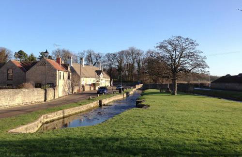 Jug And Glass Cottage - Photo 16