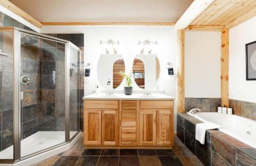 Iconic Log Cabin Escape - Idaho Springs - Hot Tub - Foto 23