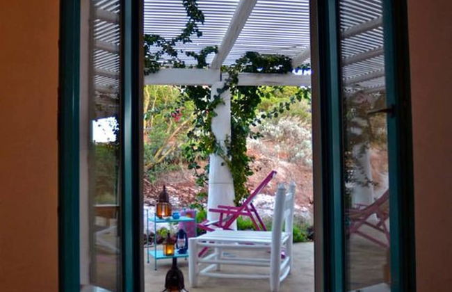 Charming Mediterranean House Surrounded by a Natural Oasis - Photo 15