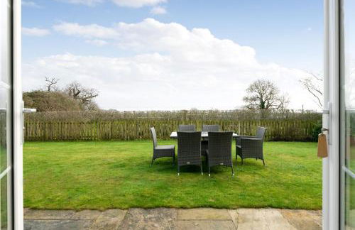 The Country Lodge at Hill House Farm Cheshire - Photo 27