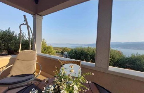 Pet Friendly Home In Postira With Wifi - Photo 25