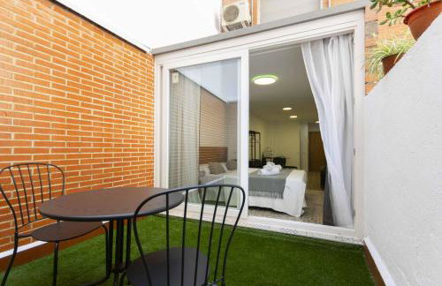 Regency IV - Ferga Suites - Photo 10