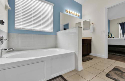 Gorgeous Family Home w Pool, pool Spa, BBQ, Game Room - Foto 5