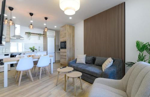 APT-Inside the Wall-Family,Games,Relax,History - Foto 5