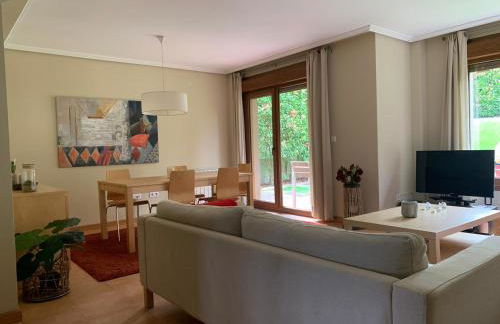 Precioso adosado en Urbanización con campo de golf - Foto 30