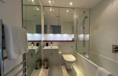 Stylish Newly Decorated 2 Bed - Foto 16