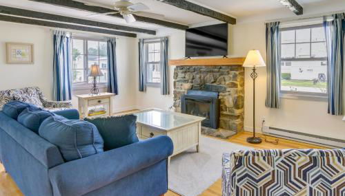 Cozy Westbrook Vacation Rental - Walk to Beach! - Foto 2