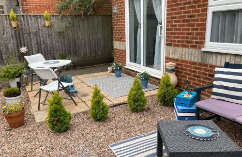 The Sashes - Stylish Apartment - FREE Parking - Ultrafast WIFI - Smart TV - Netflix - sleeps up to 6! Close to Poole Town Center & Sandbanks & Bournemouth - Foto 23