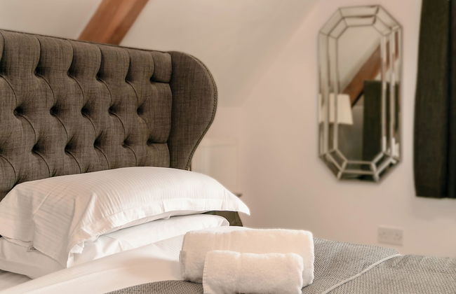 Lodge Farm - Stunning 3 BD with Garden - Foto 5