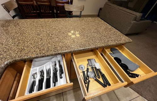 Canyon Plaza Premier Studios and Apts-South Rim - Foto 19