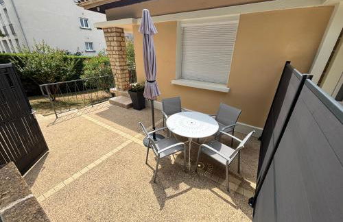 T3 rénové, jardin parking & garage privé, proche centre - Photo 24