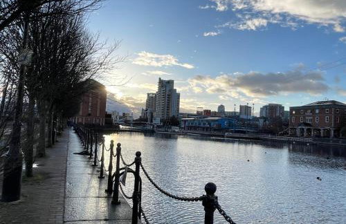 Modern & Cosy Apartment With Balcony, Near Media City Centre & Old Trafford Stadium - Foto 37