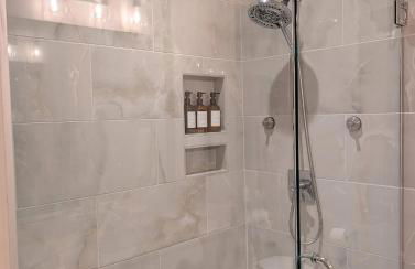 Queen City Castle - Rooftop, Garage, King Beds, Pet Friendly - Foto 26