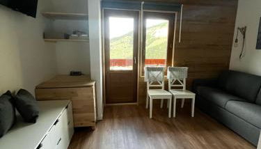 Skis aux pieds IN-OUT, Linge inclus, Parking et WIFI gratuits, proche du centre et tout confort, Mont Vallon Lodge Méribel Mottaret - Foto 5