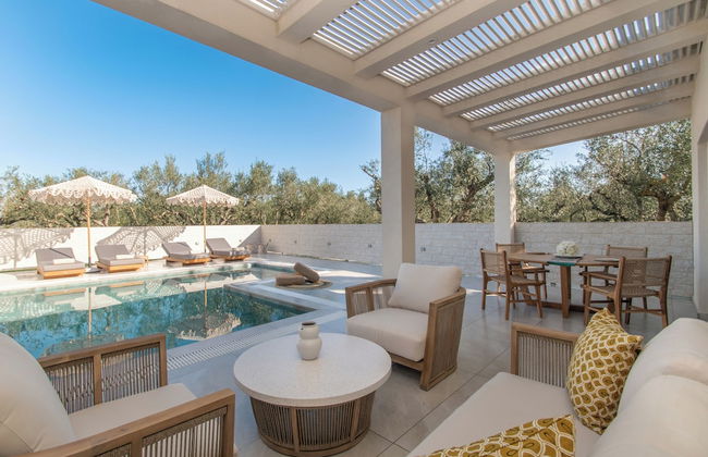 Camelia Luxury Suites - Private Pool & Jaccuzi - Foto 25