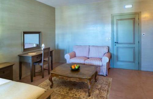 Haones Suites - Photo 30