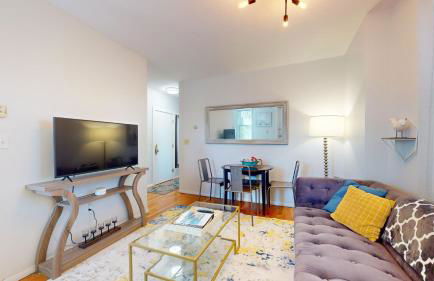 Modern,02 mile to Northeastern, in unit laundry - Foto 7