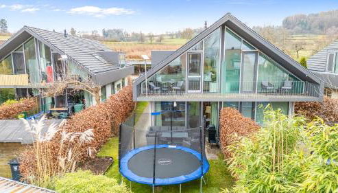 Tropic Love - Seezugang - Seesicht I BeachParadise I Massage - Trampolin - Light Show - Parken - Cinema Feeling - BBQ - Foto 3, Garden