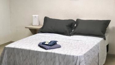 Casa edícula no centro com Smart TV - Foto 2