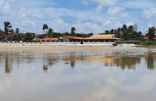 Studio pé na areia com 2 quartos, sala e cozinha - Foto 30