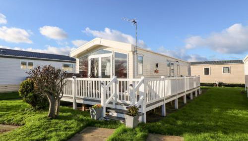 Snape Lodge - Photo 3