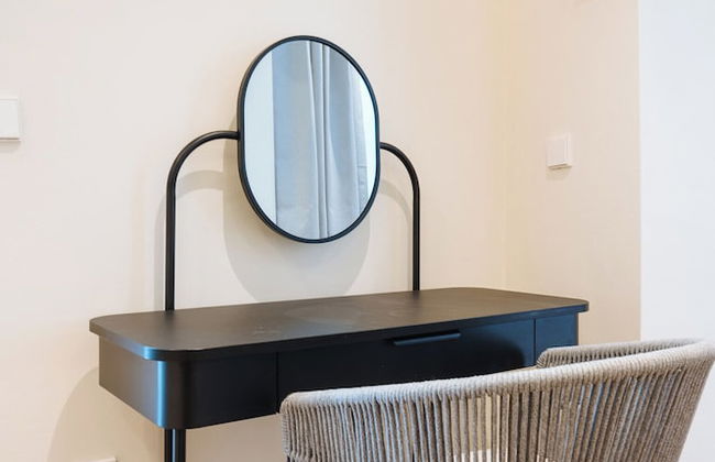 Luxurious Apartment with Patio and Pool - Foto 6