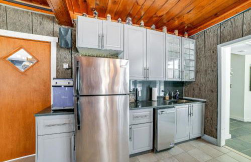 Massive Roscoe Retreat Great for Large Groups! - Photo 6