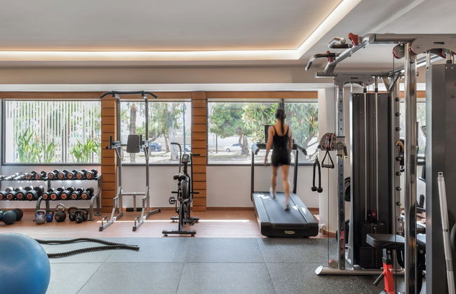 Blazer Suites Hotel - Photo 22