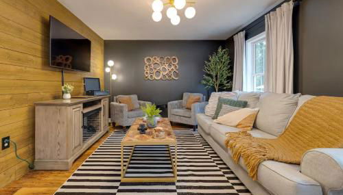 The Mountain Muse - Music, Games, HotTub, Sleeps12, PetsOk - Foto 3