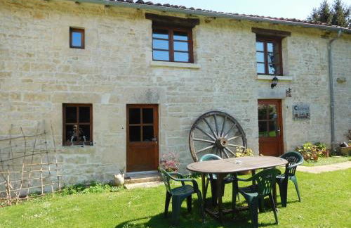Chatenet self catering stone House for 2 South West France - Foto 1